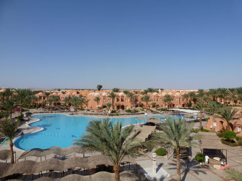 Poolanlage                                         Jaz Makadi Oasis Resort