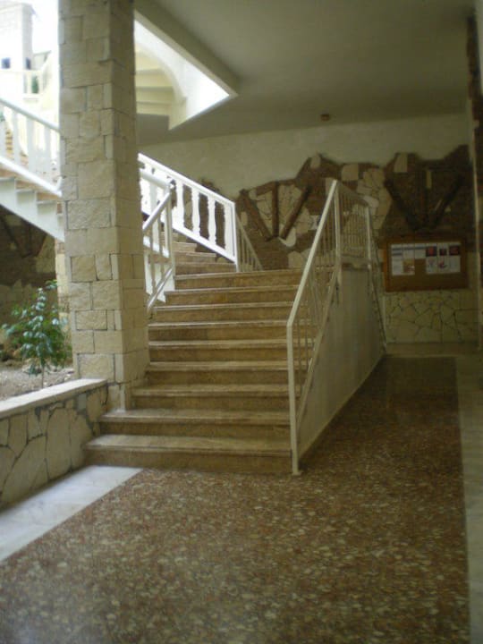 Neue Treppe Hotel Defne Garden