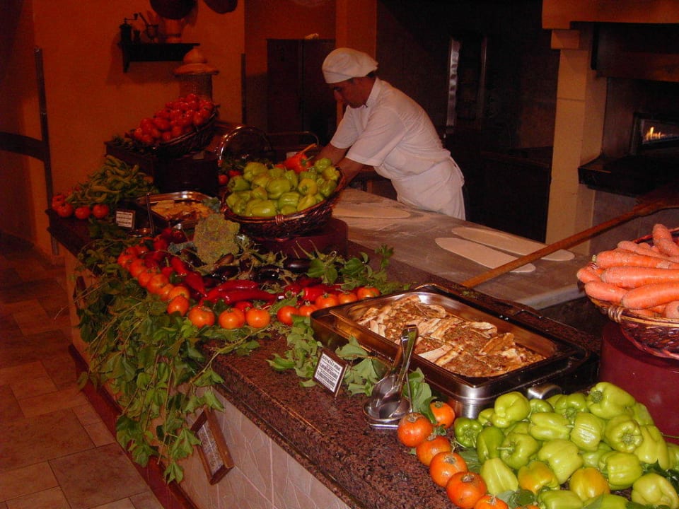 So wird türkische Pizza gemacht Club Grand Side