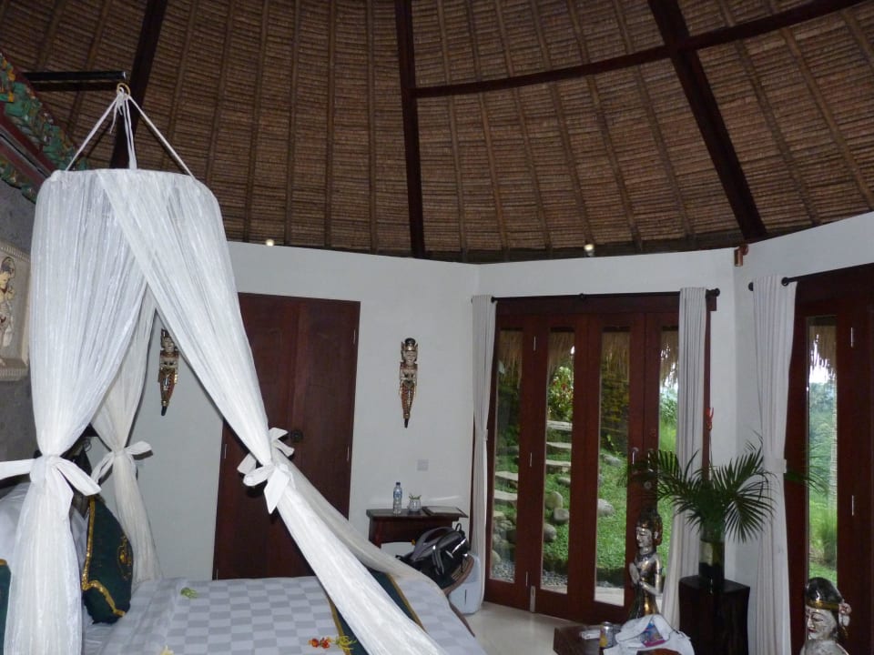 Bungalow innen Dara Ayu Villas & Spa