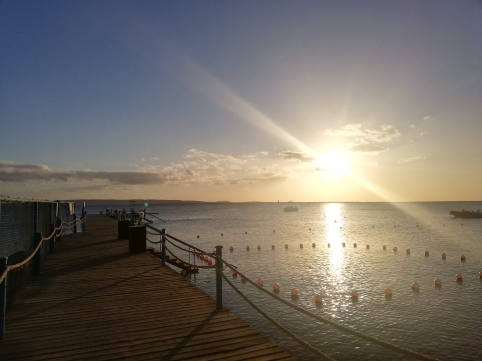 Strand Minamark Beach Resort & Spa