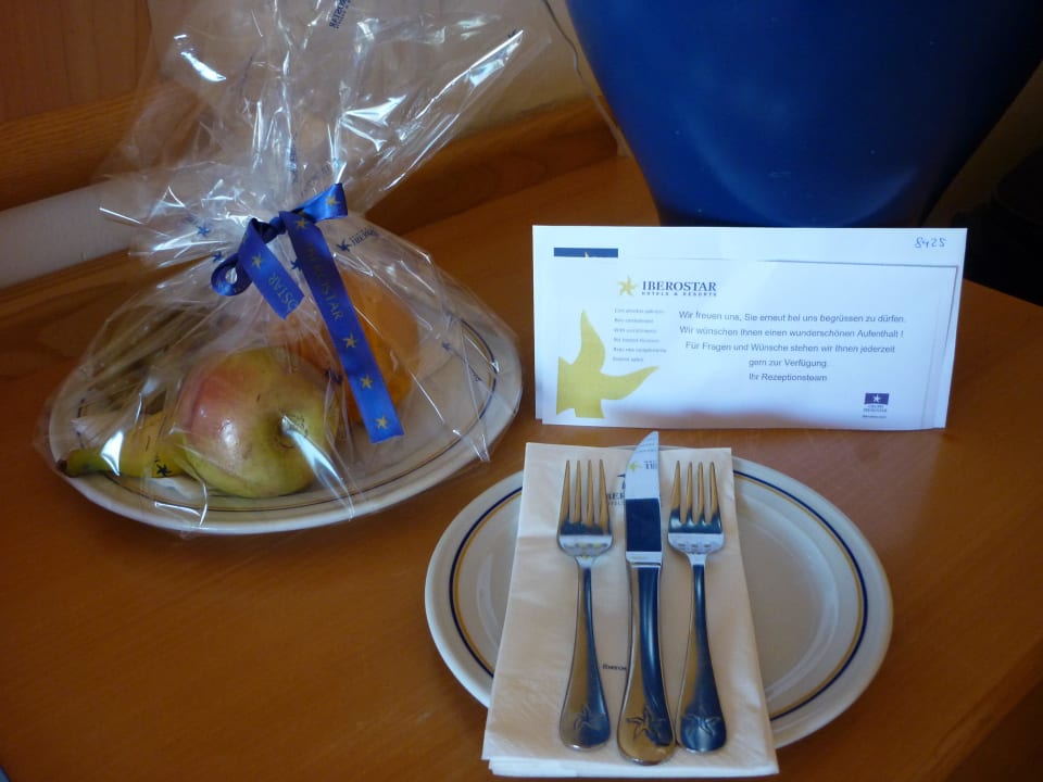 Zur Begrüssung ein Obstteller auf´s Zimmer Iberostar Selection Fuerteventura Palace