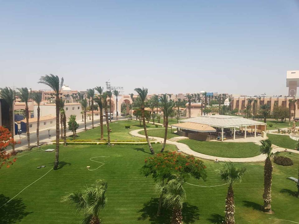 Gartenanlage Beach Albatros Resort