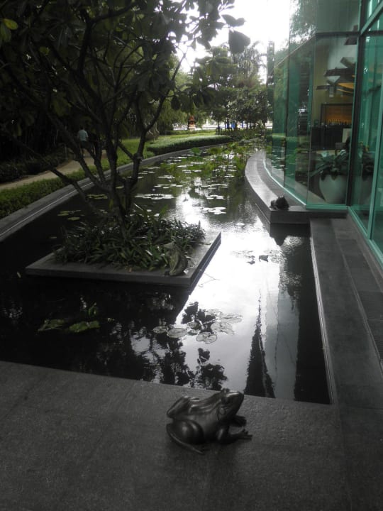 Vor dem Hotel Chatrium Hotel Riverside Bangkok