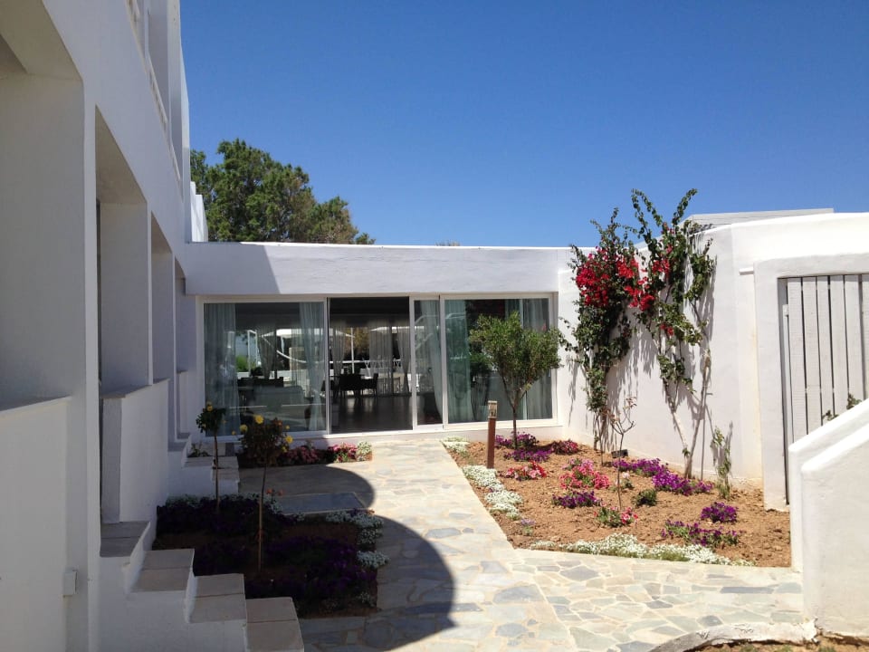 Blick zur Lobby Knossos Beach Bungalows Suites Resort & Spa