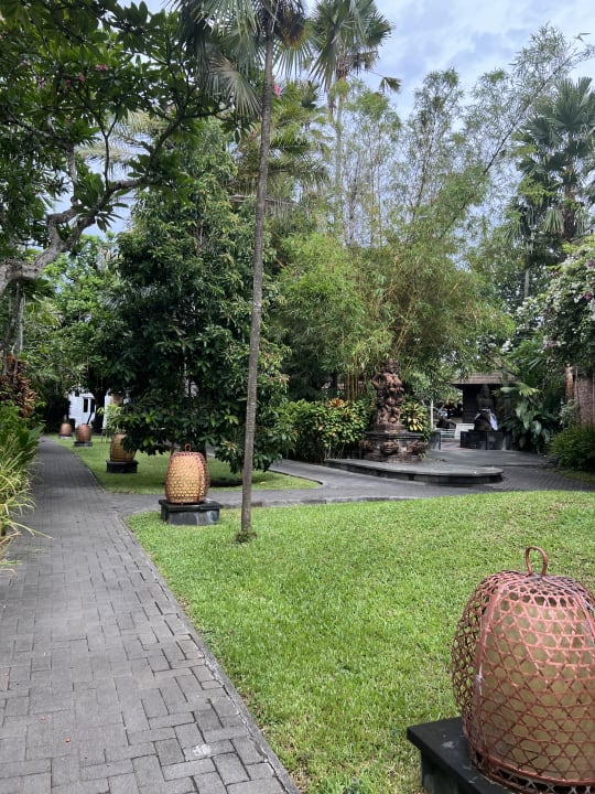 Gartenanlage Puri Santrian