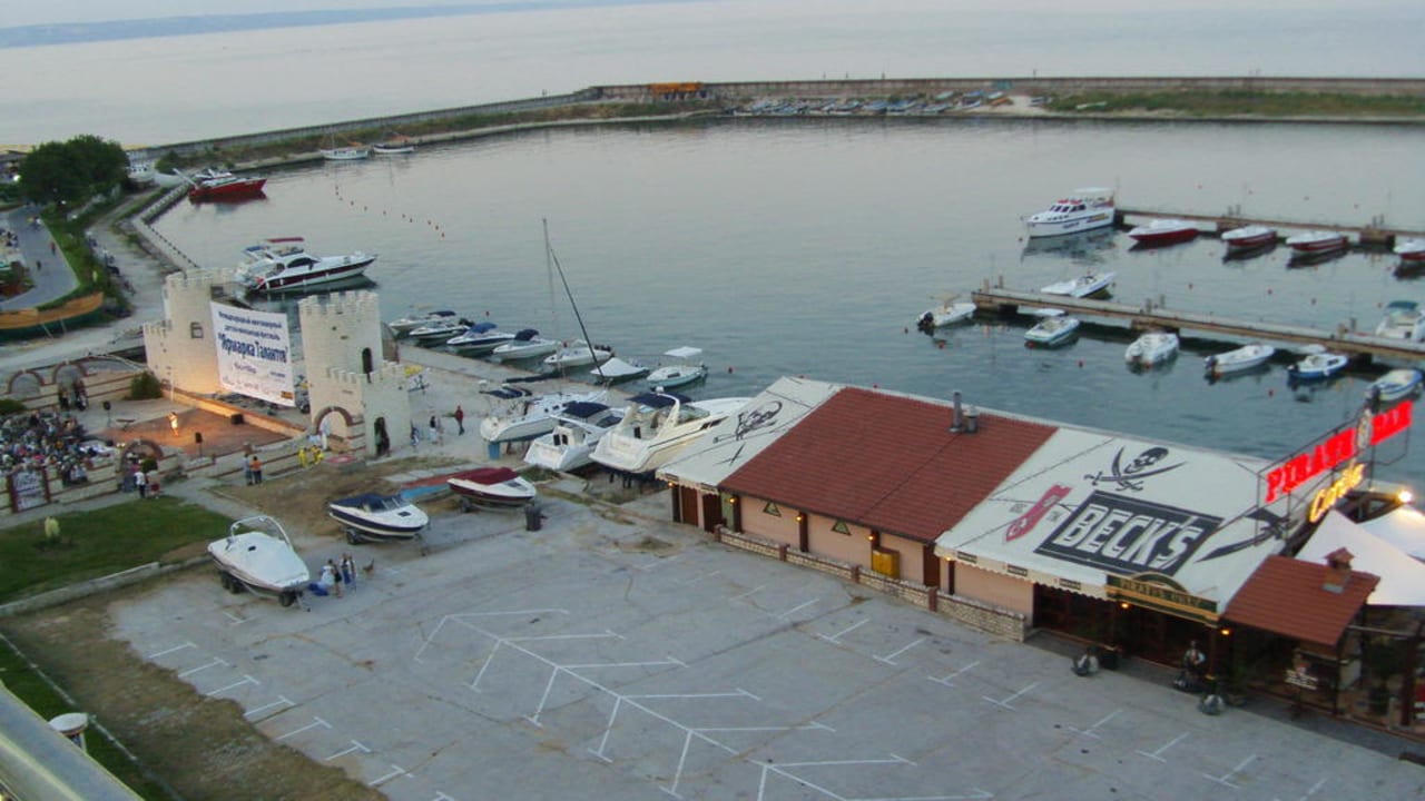 Yachthafen  Hotel Glarus
