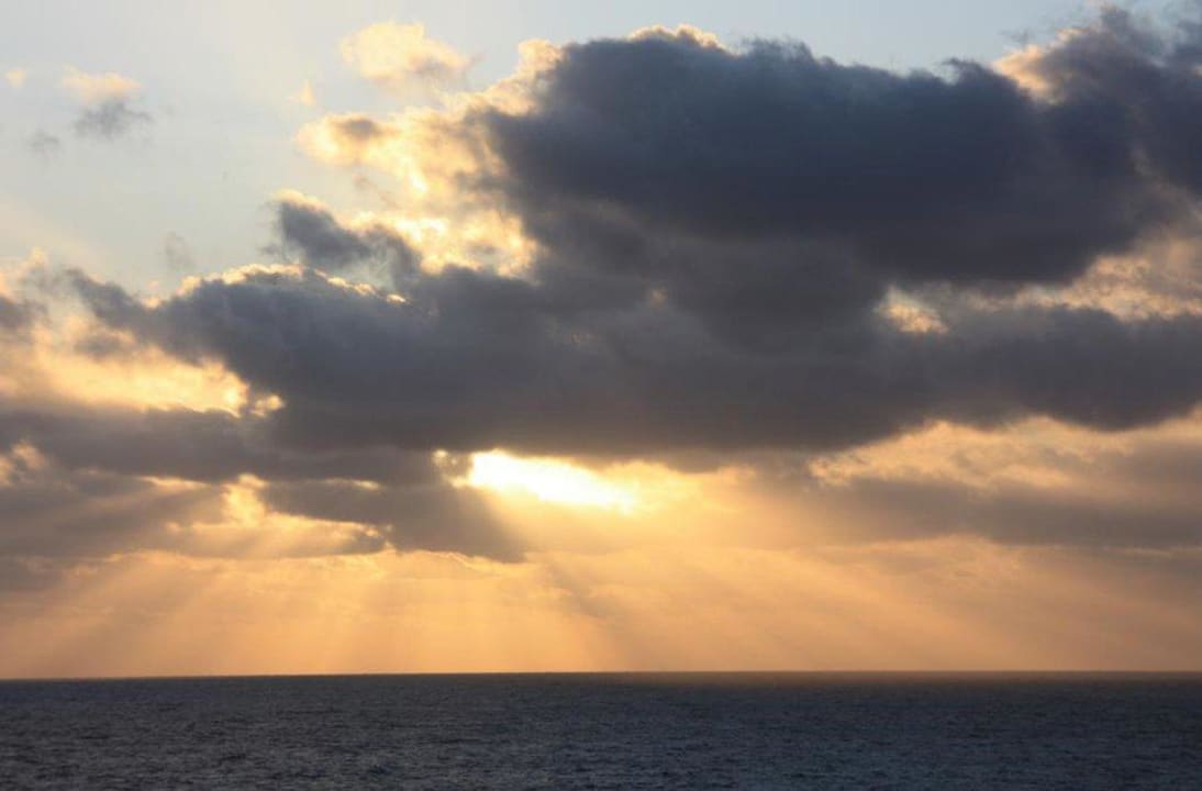 Wschód słońca El Mehdi Beach Resort