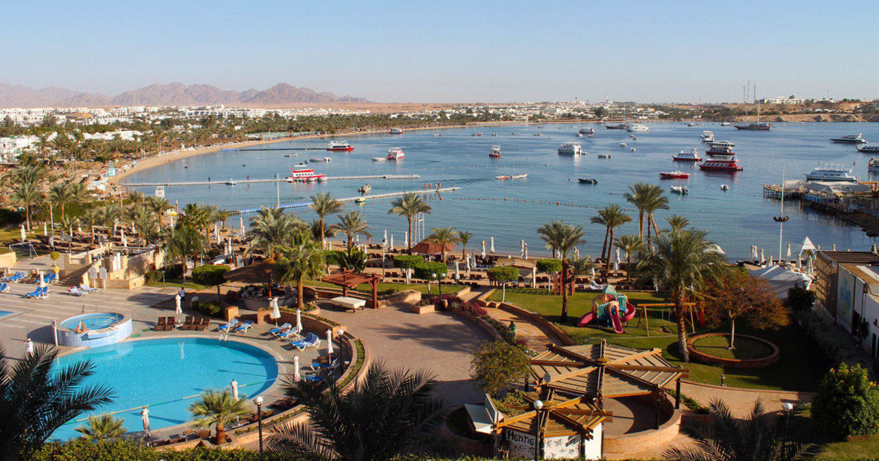 Beach area Helnan Marina Sharm Hotel