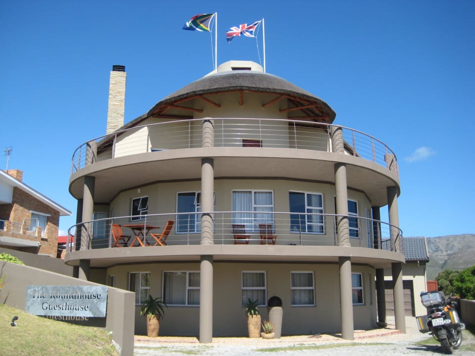 Tolle Außenansicht Guesthouse The Roundhouse