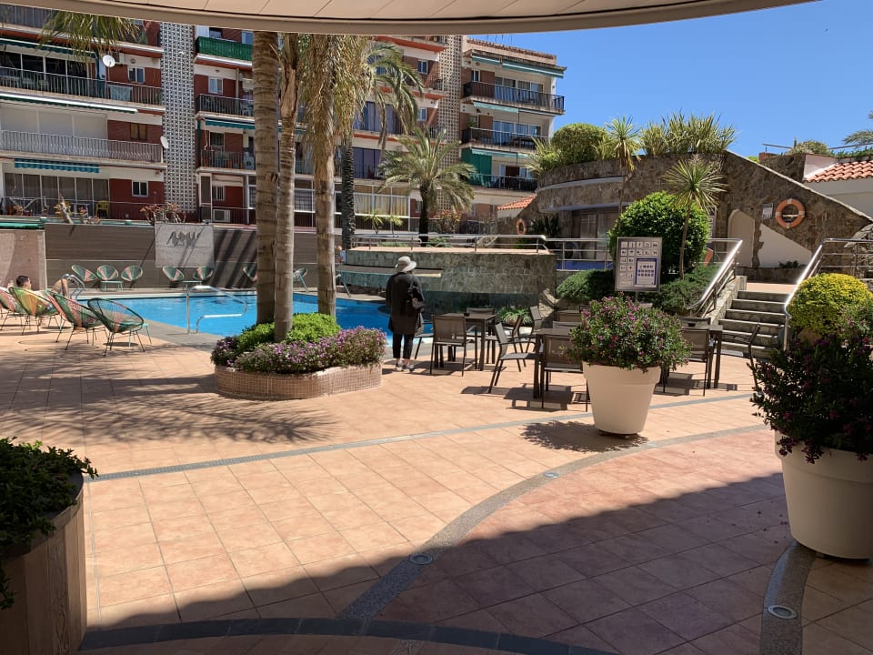 Pool Sumus Hotel Monteplaya