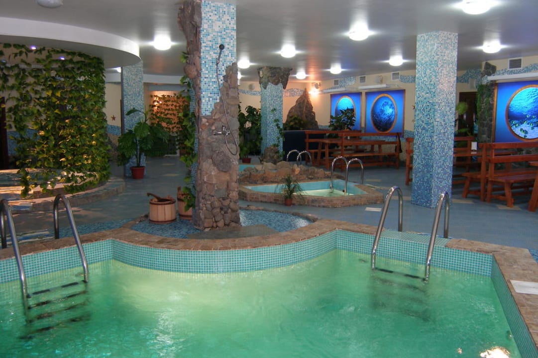 Water Park Belovodie Hotel and Resort