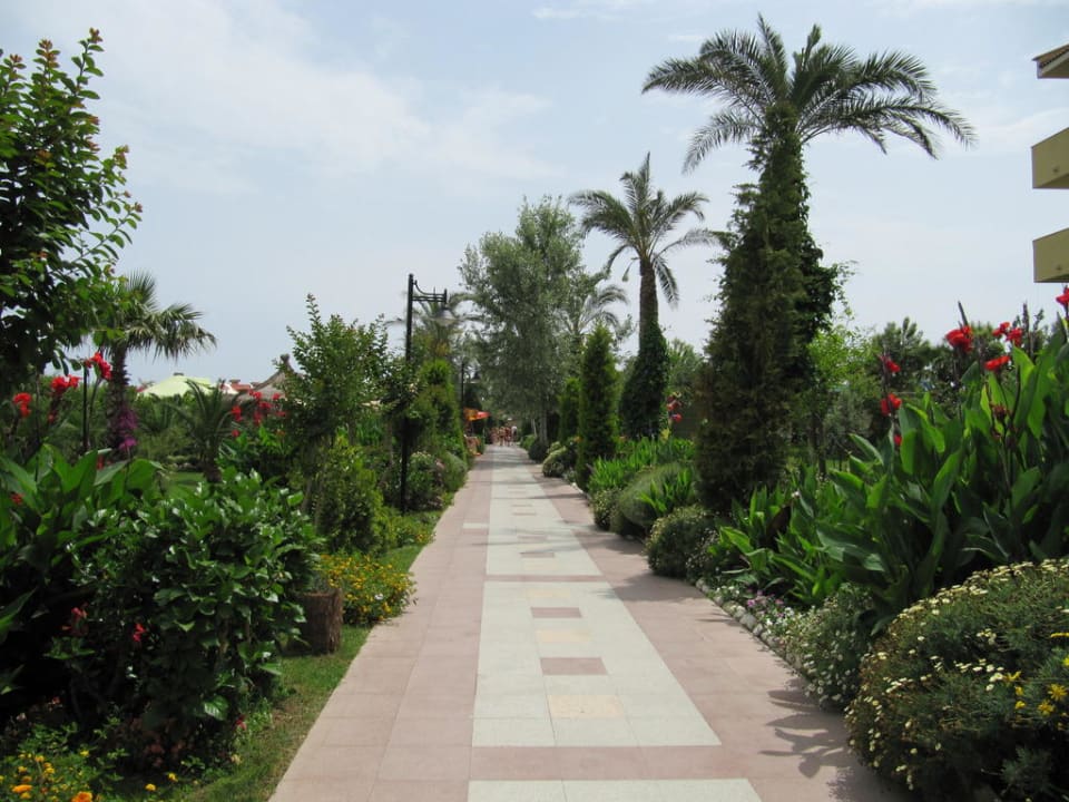 Schöner, gepflegter Garten Belek Beach Resort Hotel