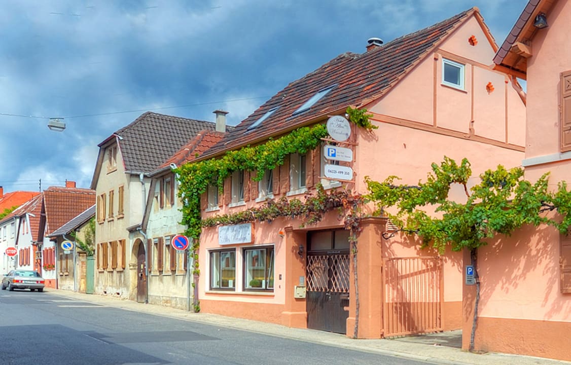 Außenansicht Hotel Altes Weinhaus