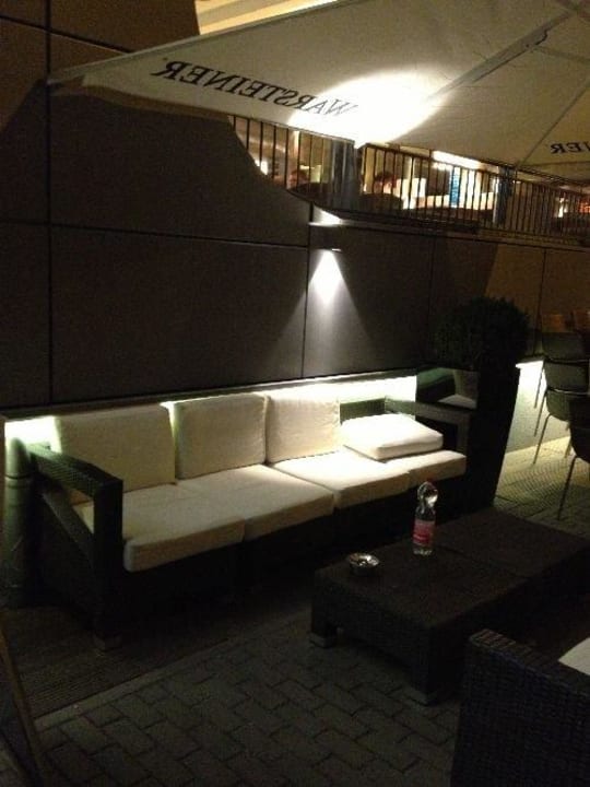 Raucherbereich TITANIC Comfort Berlin Mitte