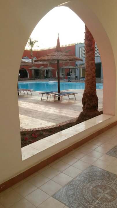 Es gibt mehrere Pools Pickalbatros Alf Leila Wa Leila Resort - Neverland Hurghada