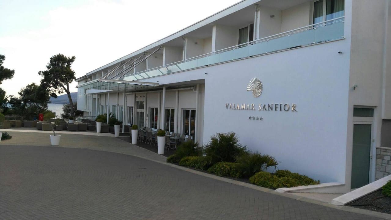 Eingang Valamar Sanfior Hotel & Casa
