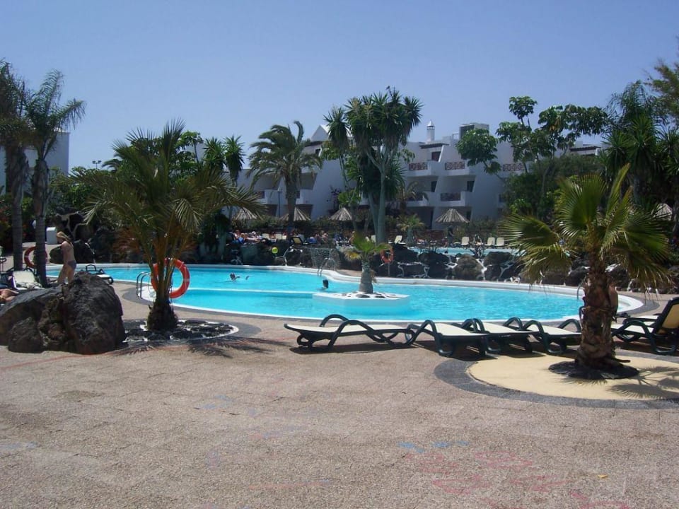 Blick auf den Pool allsun App.-Hotel Albatros