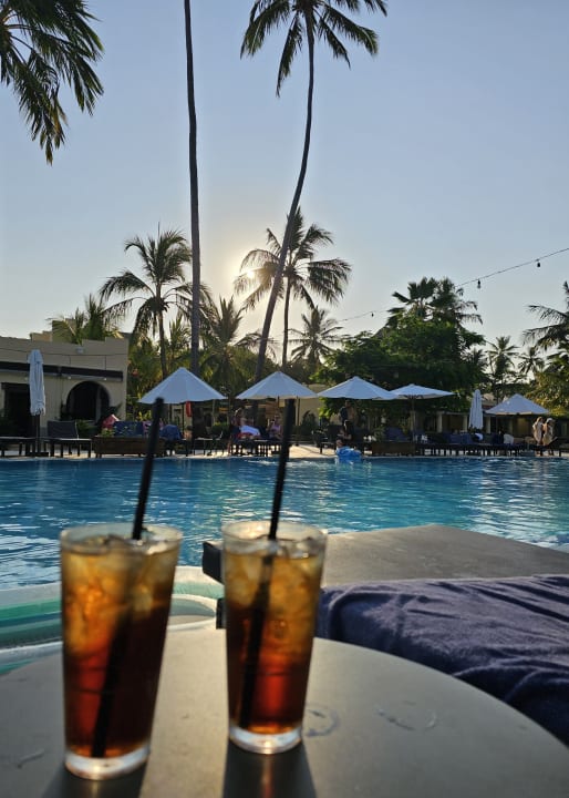 Pool TUI Blue Bahari Zanzibar