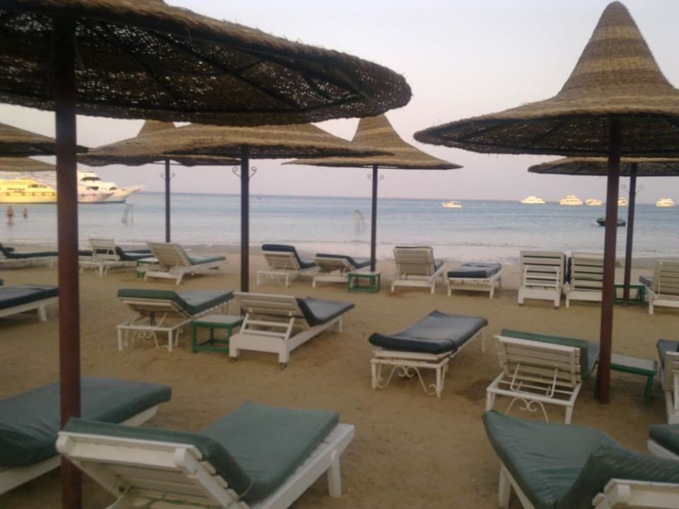 Strand bei Sonnenuntergang Giftun Azur Resort