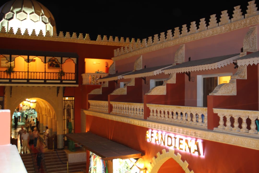 Вид с балкона номера Pickalbatros Alf Leila Wa Leila Resort - Neverland Hurghada