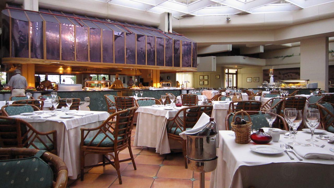 Buffet restaurant Paradisus by Meliá Salinas Lanzarote