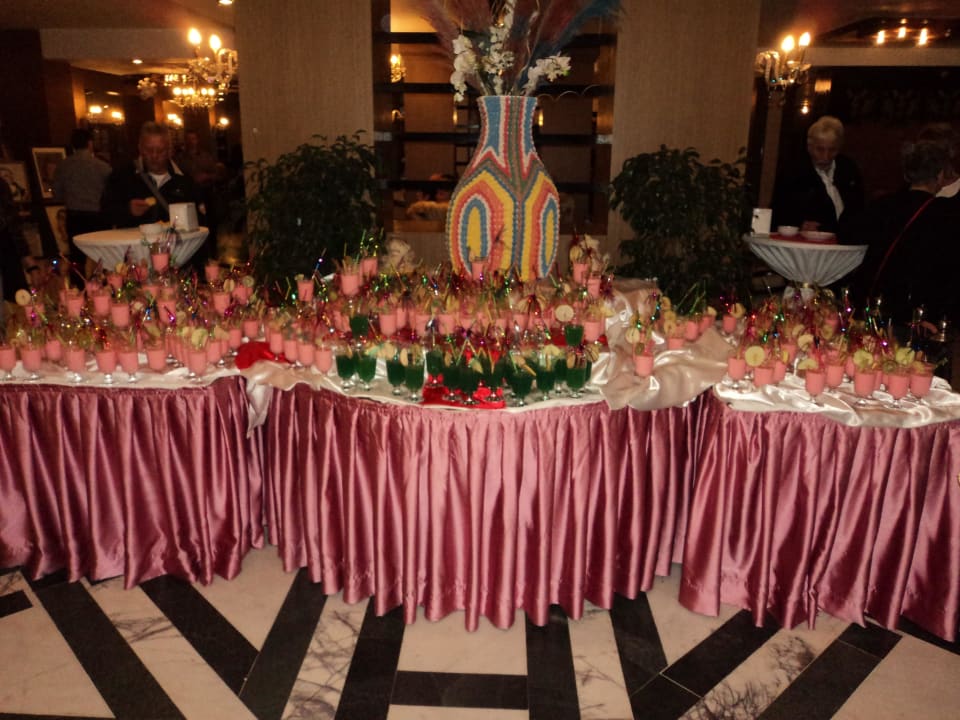 Super Silvesterparty 2014/15 Leckere Drinks  Seaden Corolla Hotel