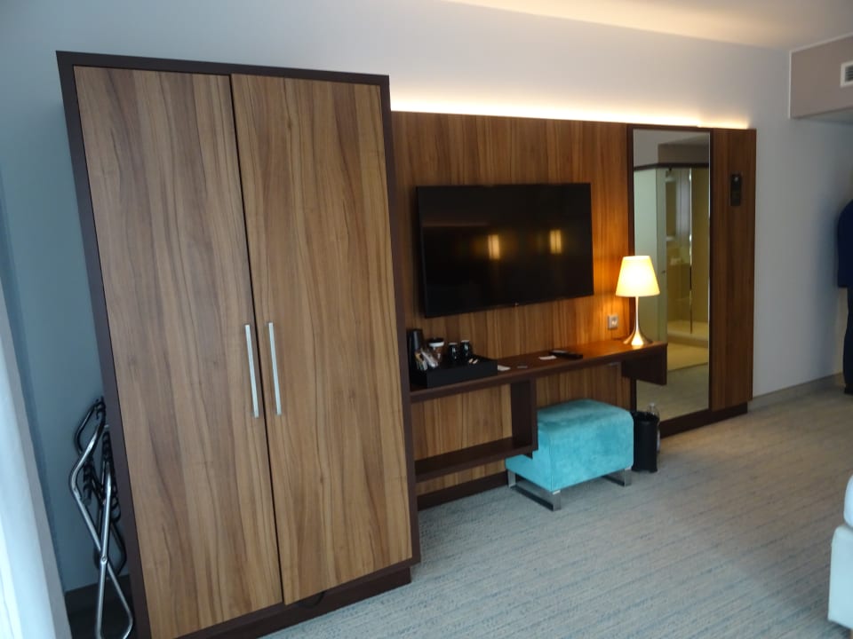 Zimmer Hotel Courtyard by Marriott Cologne