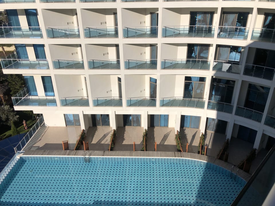 Ausblick Commodore Elite Suites & Spa - Adults only