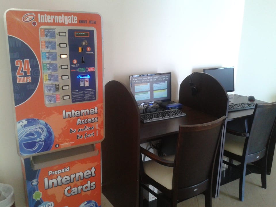 Internetecke TUI-Infoecke bei Taverna Poseidon Hotel Kalithea Horizon Royal