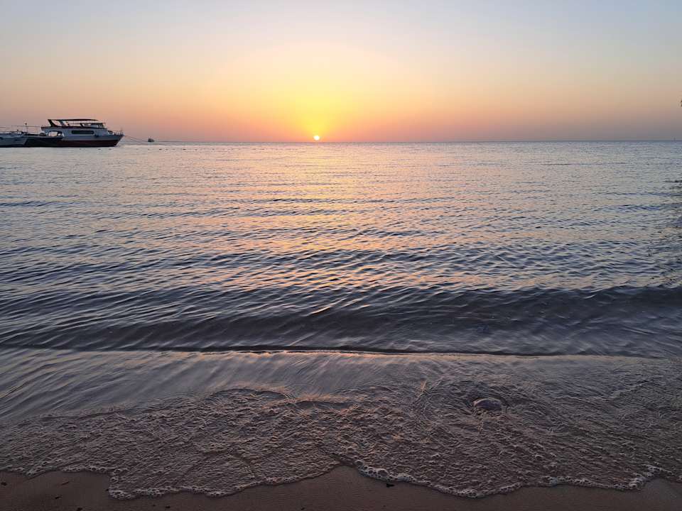 Strand Menaville Safaga