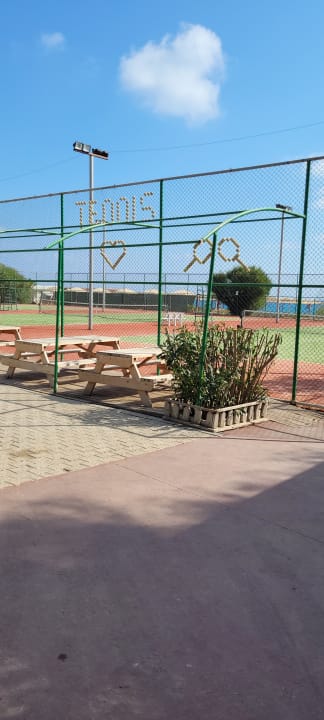 Sport & Freizeit Azura Deluxe Resort & Spa Hotel