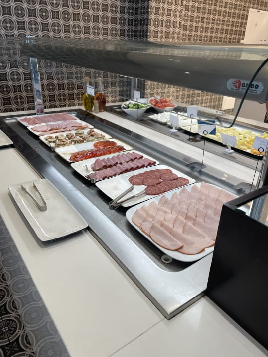 Gastro The Blue Ivy Hotel & Suites