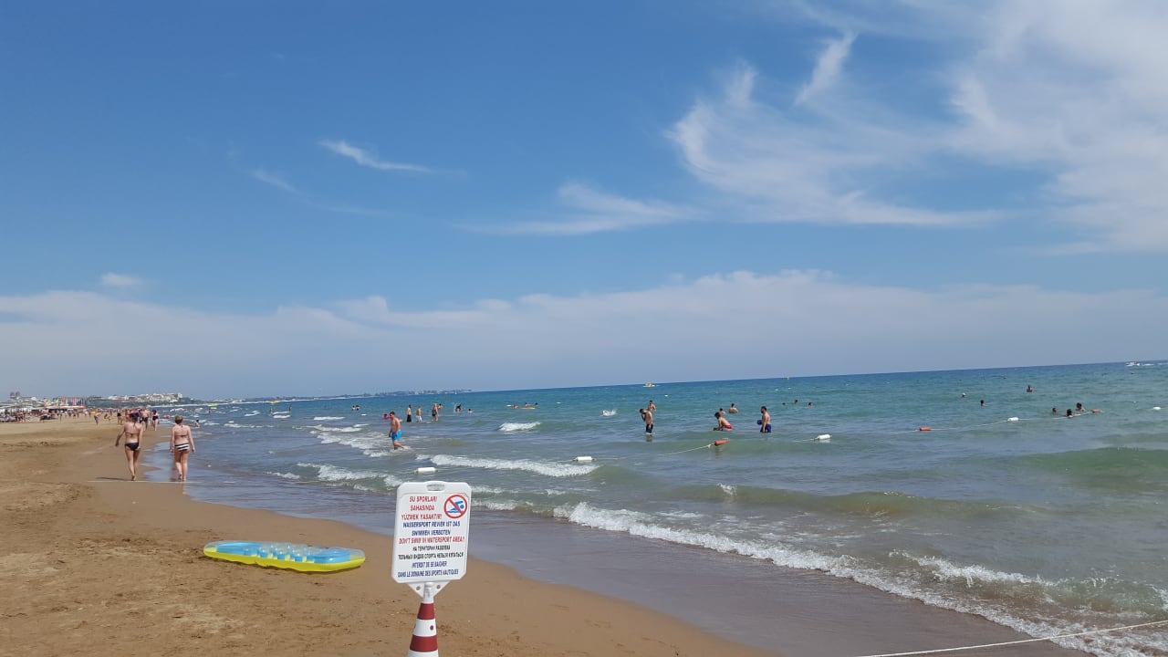 Strand Well Palace Side