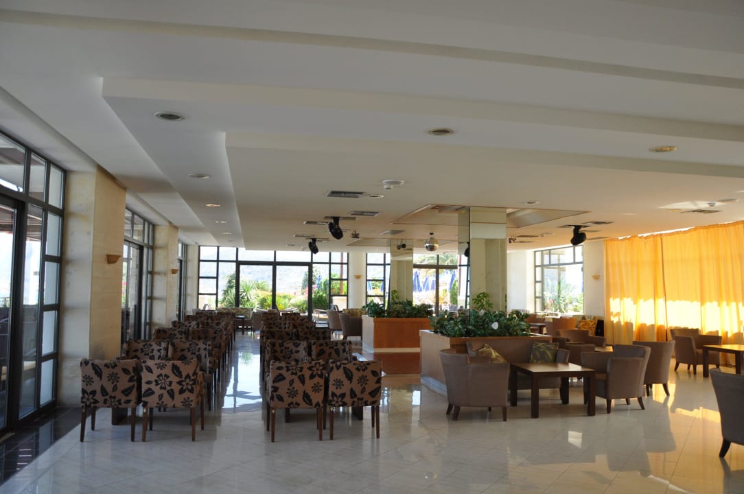 Lobby Grand Hotel Holiday Resort