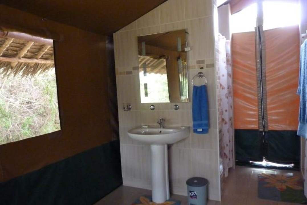 Waschtisch Hotel Ndololo Safari Camp