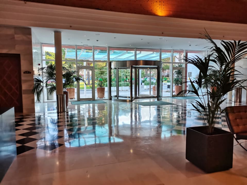 Lobby Valentin Sancti Petri