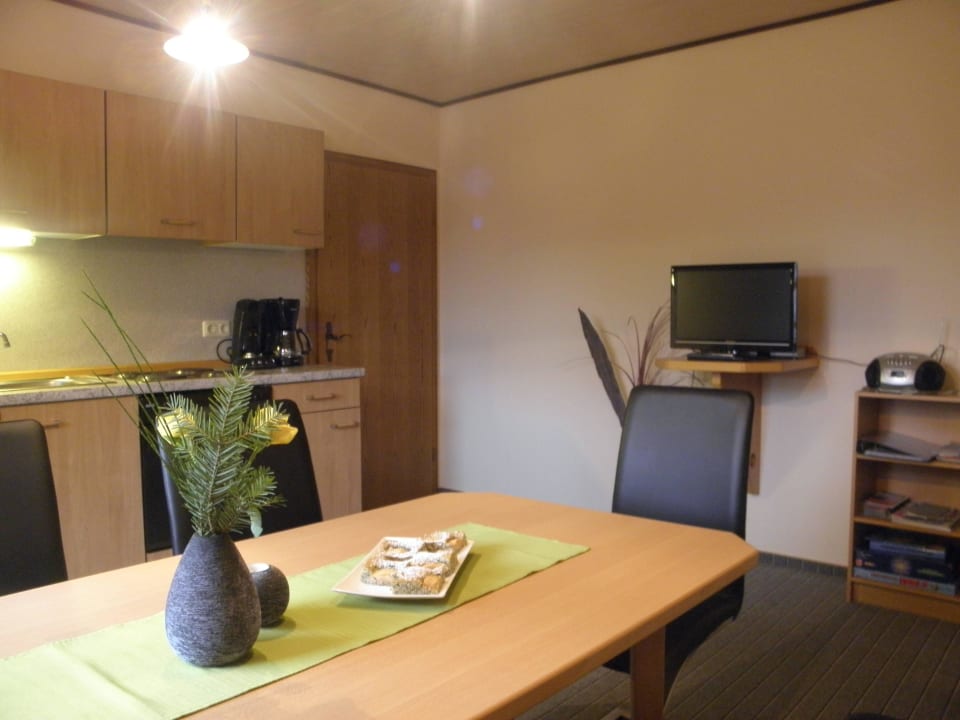 Wohnraum nit Küchenzeile Fewo für 4 Personen  Ferienwohnung Martina