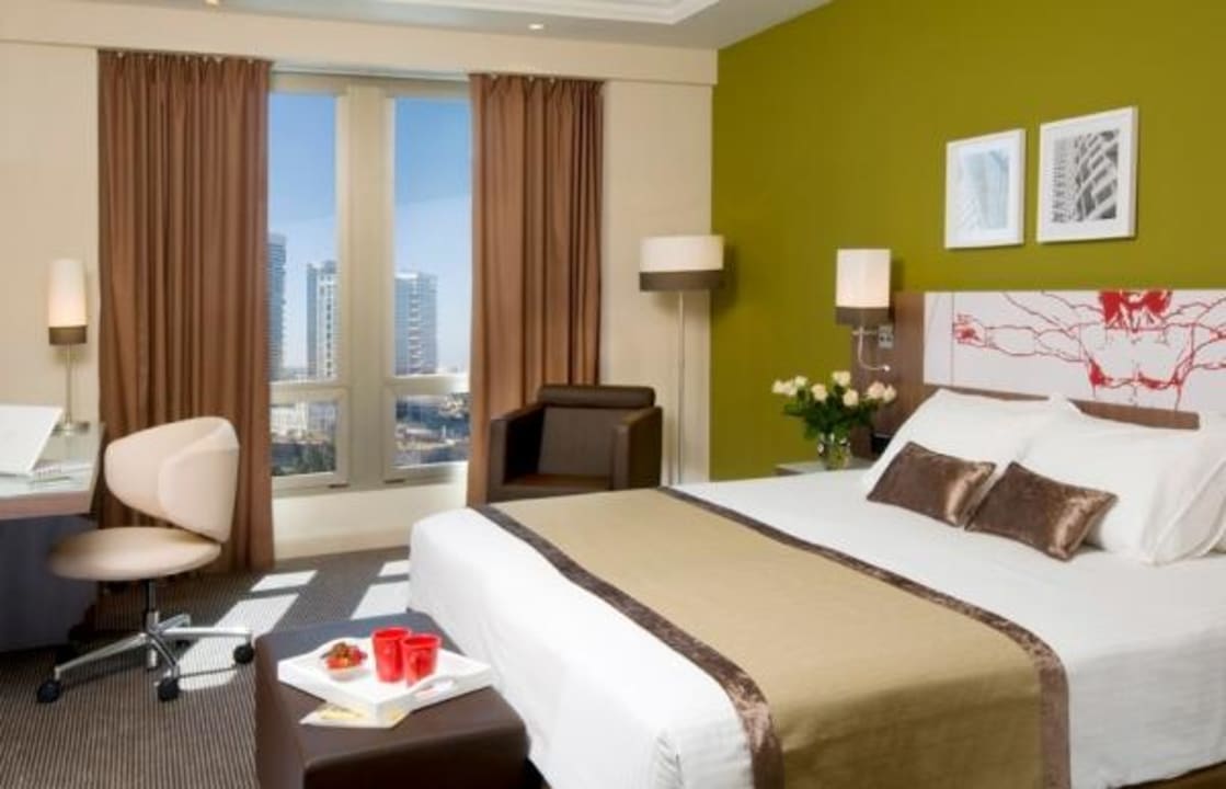 Executive Room Leonardo City Tower Hotel Tel Aviv