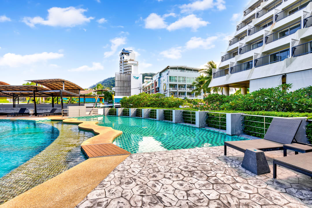 Pool Andaman Embrace Patong