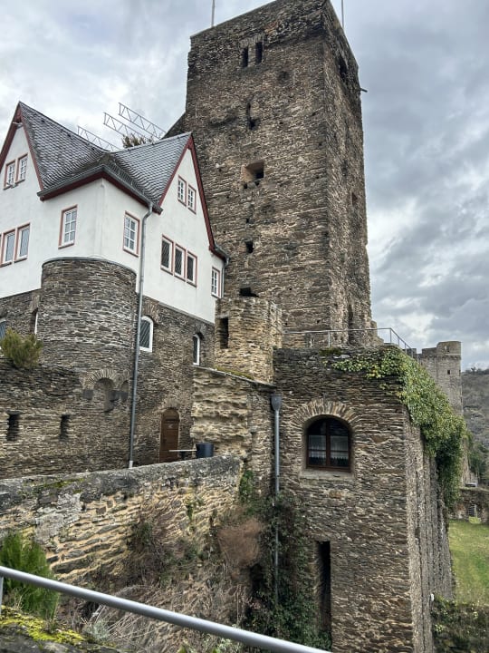 Außenansicht Hotel Schloss Rheinfels