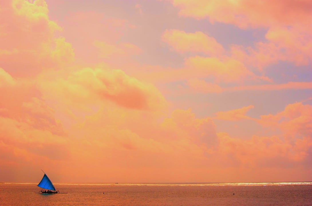 Widok z hotelowej plaży-wschód słońca Hyatt Regency Bali