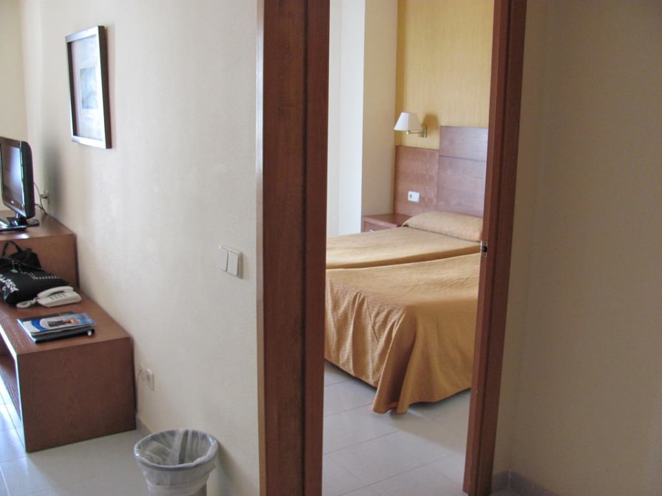 Blick ins Schlafzimmer Hipotels Bahia Grande