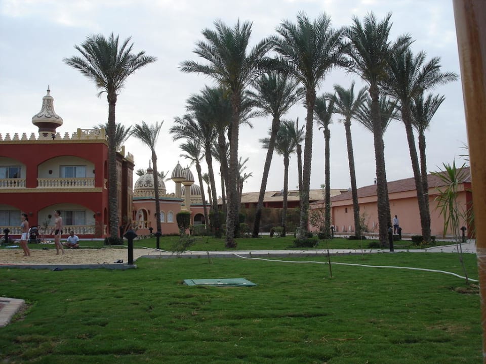 Отель Pickalbatros Alf Leila Wa Leila Resort - Neverland Hurghada