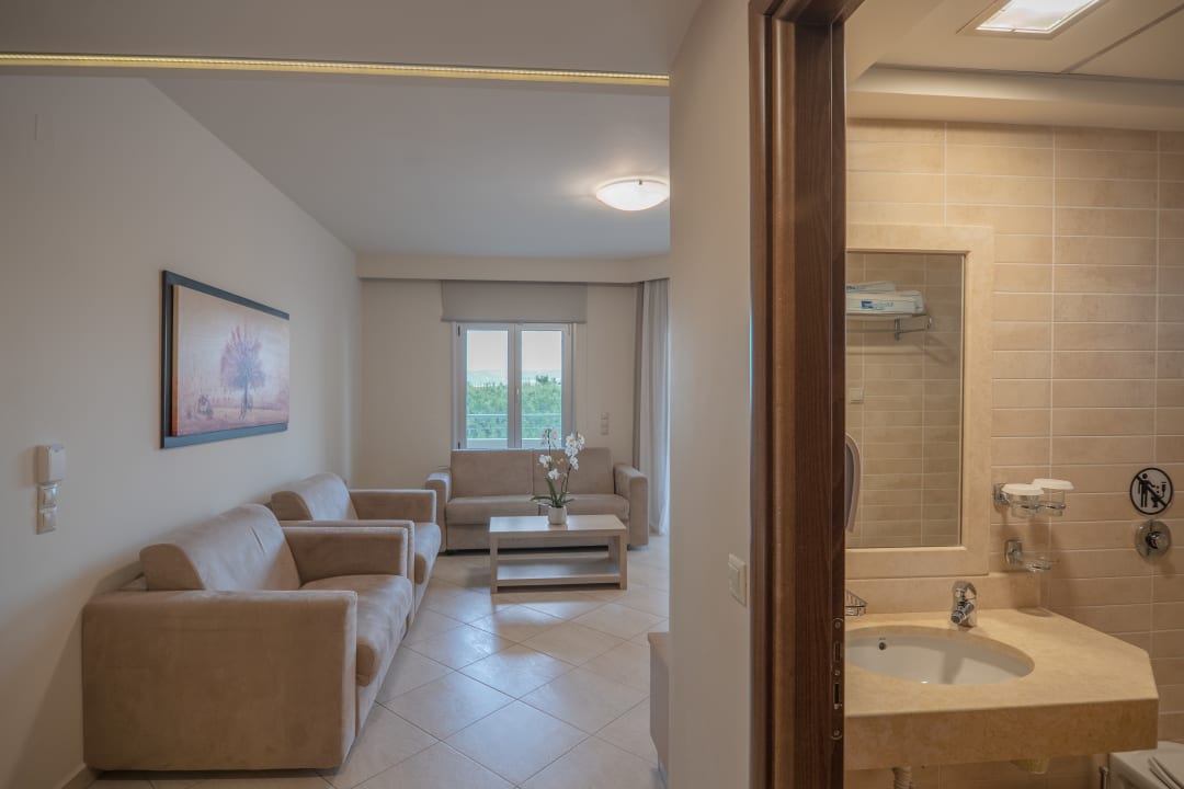 Zimmer Hotel Molos Bay