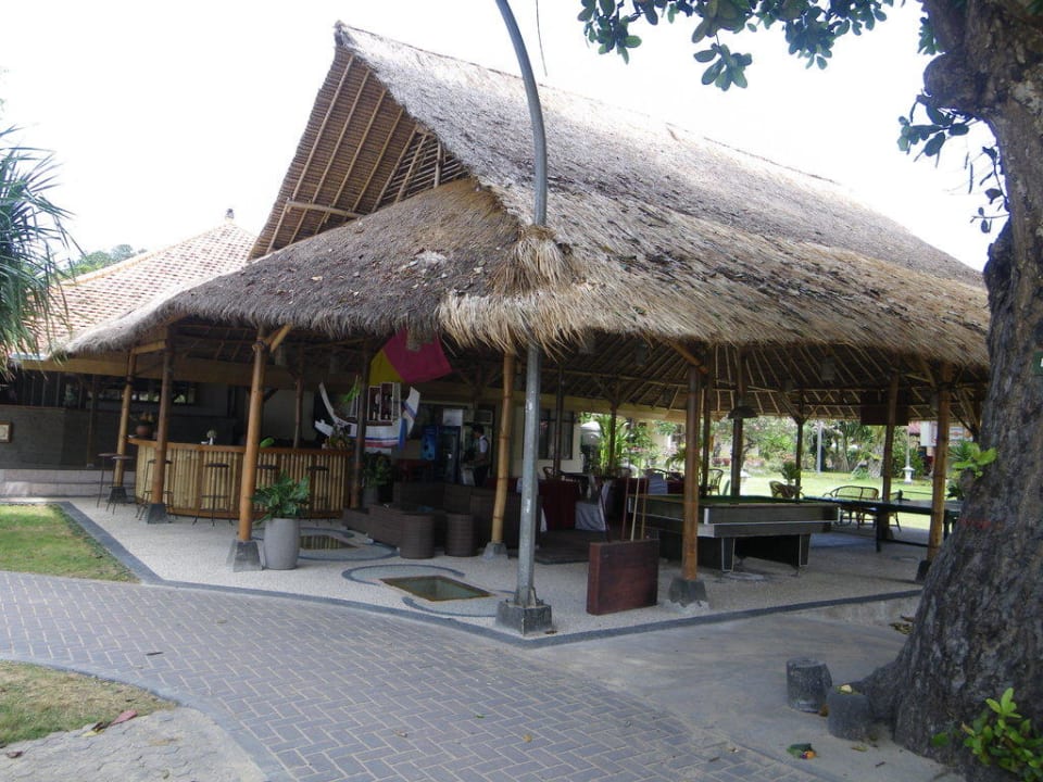 Bar und Poolbillard Hotel Inna Sindhu Beach