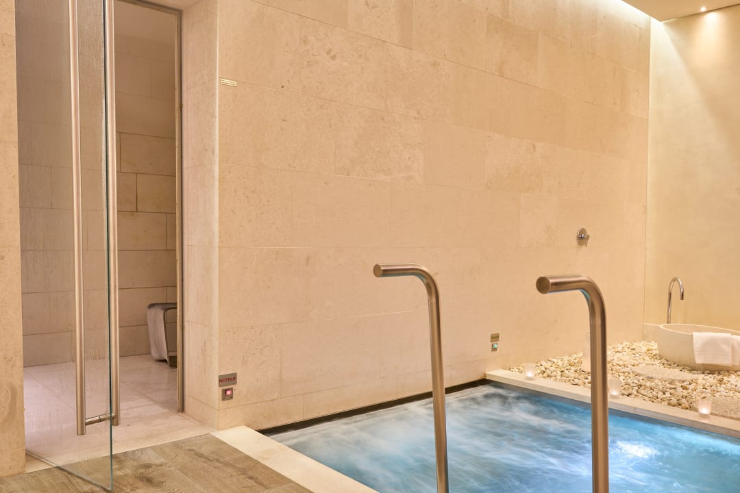 Pool Limmathof Baden Hotel & Spa