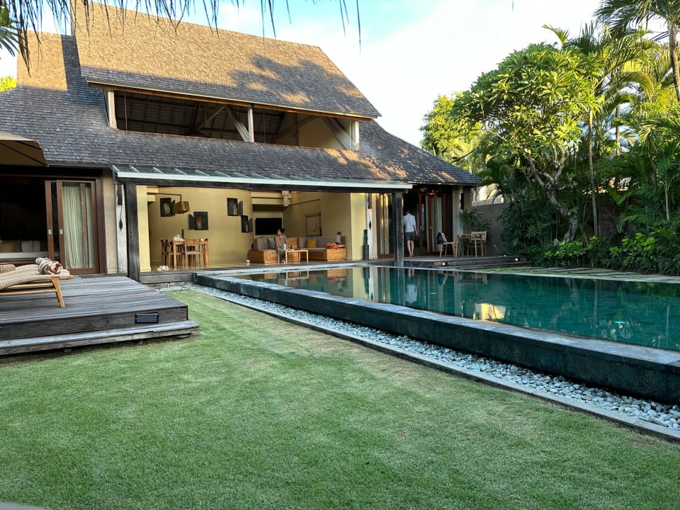 Zimmer Space at Bali Villas