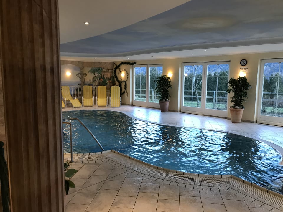 Pool Hotel Pension Reisslerhof