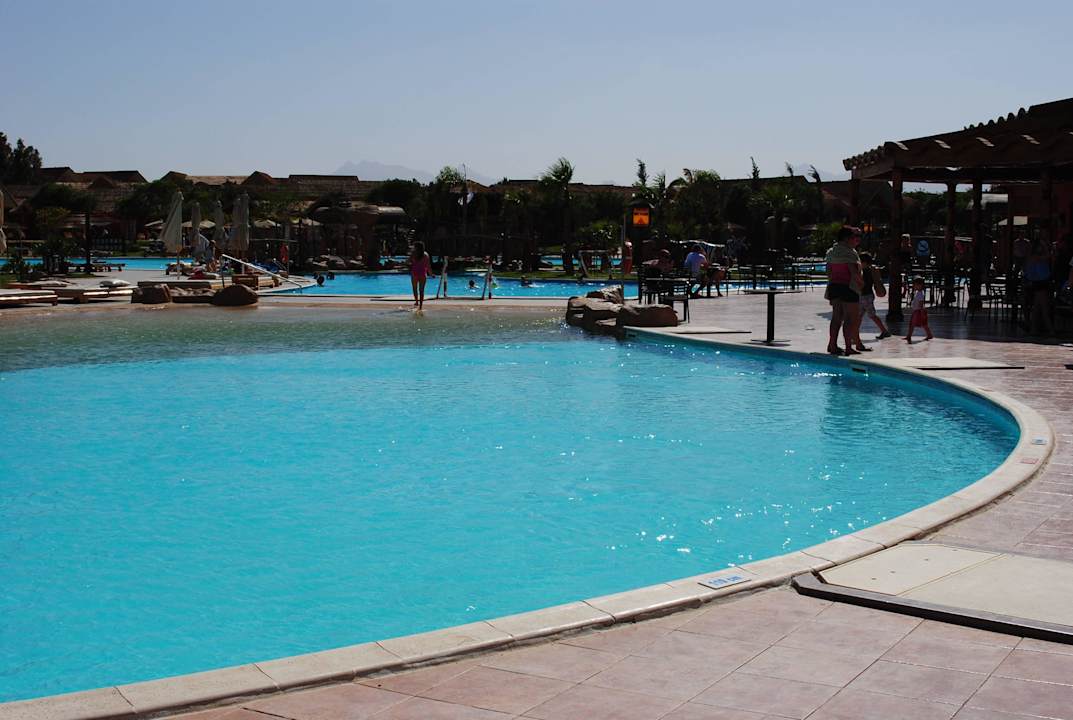 Einer der größeren Pools Pickalbatros Jungle Aqua Park Resort - Neverland Hurghada